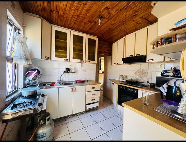 3 BEDROOM HOUSE FOR SALE IN HILLGROVE